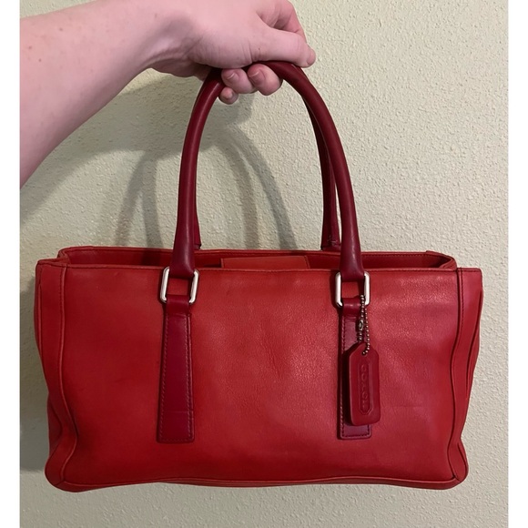 Coach Vintage Red Hamptons Bag! - Picture 1 of 11
